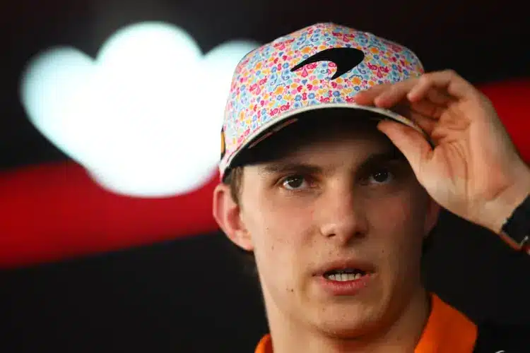 Piastri véghajrája miatt aggódik a világbajnok, szerinte káosz várható Piastri véghajrája miatt aggódik a világbajnok, szerinte káosz várható