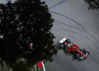 Hamilton büntetést kapott, elveszítette 7. helyét