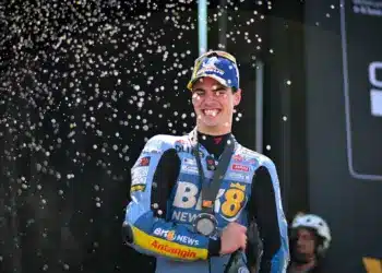 Aldeguer történelmet írt, Marc Márquez sérüléssel búcsúzott az indonéz futamtól