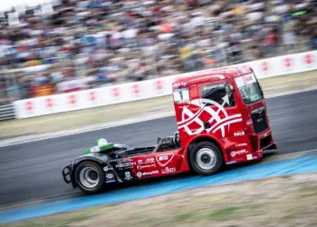 Fókuszban a csapatverseny – a Révész Racing Jaramában védheti meg címét