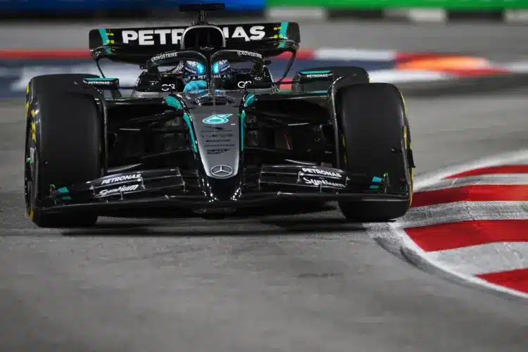 A Mercedes tagadja hogy trükközés eredményeként nyertek volna Szingapúrban