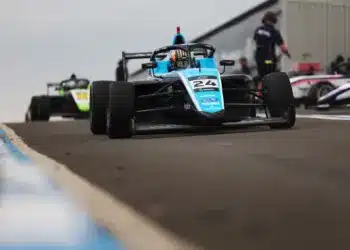 Legendás pályán búcsúzik a brit F4-től Molnár Martin