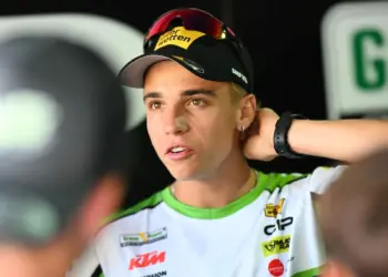 Elhagyhatta az intenzív osztályt a súlyos sérülései után a Moto3-as versenyző