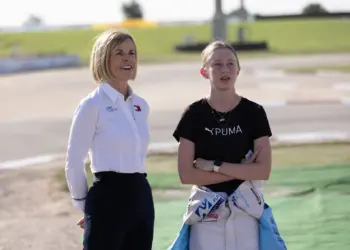 Mika Häkkinen szerint lánya, Ella lehet a következő női F1-es pilóta