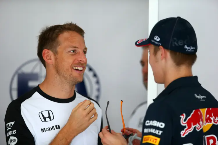 Profi versenyzői karrierje utolsó versenyére készül Jenson Button Profi versenyzői karrierje utolsó versenyére készül Jenson Button