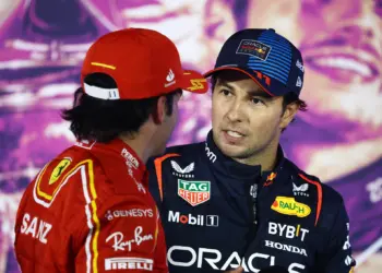 Sainz elárulta, miért érdemel Perez második esélyt a Forma-1-ben