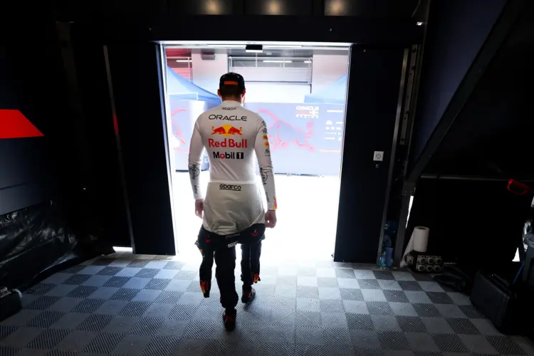 Súlyos adatbiztonsági hiba az FIA-nál – alig 10 perc alatt megvolt Verstappen útlevele és lakcíme Súlyos adatbiztonsági hiba az FIA-nál – alig 10 perc alatt megvolt Verstappen útlevele és lakcíme