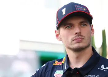 Verstappen az élen, nincs McLaren az első háromban