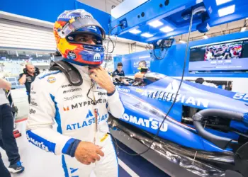 Sainz kemény kritikája az F1-nek: Túl sok a celeb és a barátnő mutogatás, kevés a verseny