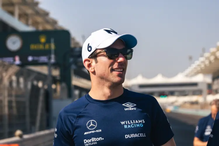 Lediplomázott Nicholas Latifi Lediplomázott Nicholas Latifi