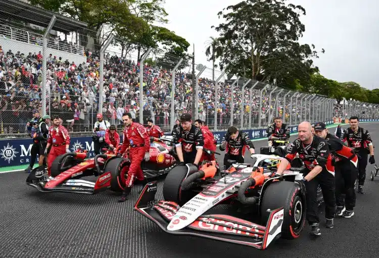 Montoya szerint nehéz döntés előtt állhat a Ferrari az újoncuk miatt