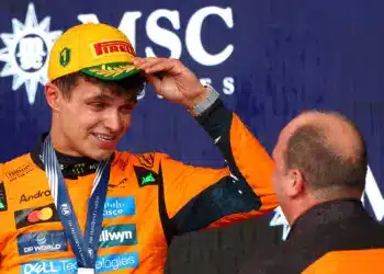 Norris Brazíliában is hallgathatta a füttykoncertet, Montoya már sejti, hogy miért Norris Brazíliában is hallgathatta a füttykoncertet, Montoya már sejti, hogy miért