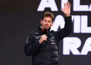 Egy F1-es csapatfőnök is versenyezni fog Abu Dhabiban