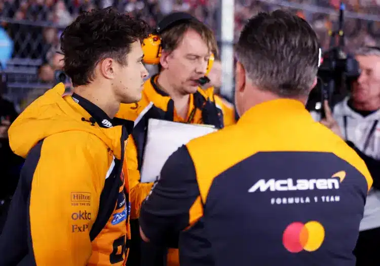 A McLaren versenyzőinek és csapatfőnökének a nyilatkozata, a kizárásuk után