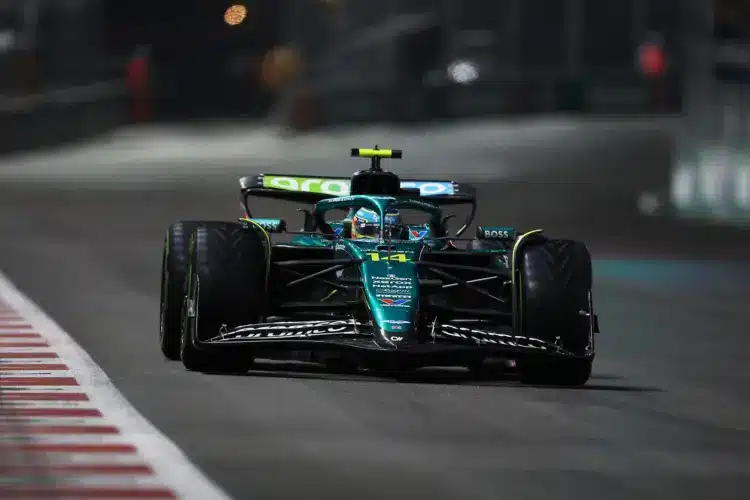 Élvezte az esős időmérőt Alonso: „Büszke vagyok a csapatra!”