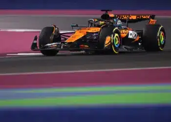 Piastri sima rajt-cél győzelmet aratott a katari sprinten Piastri sima rajt-cél győzelmet aratott a katari sprinten