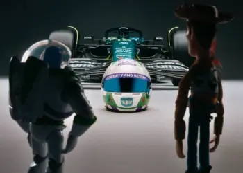 Az Aston Martinnál tanyáznak Andy játékai – itt a Toy Story x Aston Martin DROP