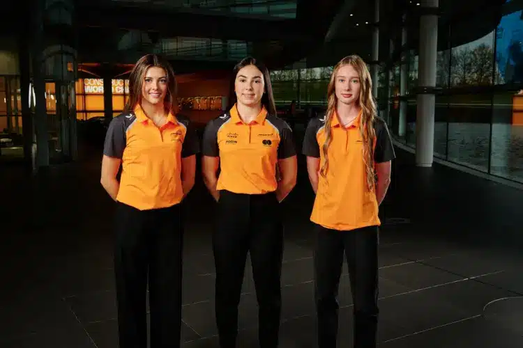 3 Ellával erősít a McLaren – egyikük egy világbajnok lánya! 3 Ellával erősít a McLaren – egyikük egy világbajnok lánya!