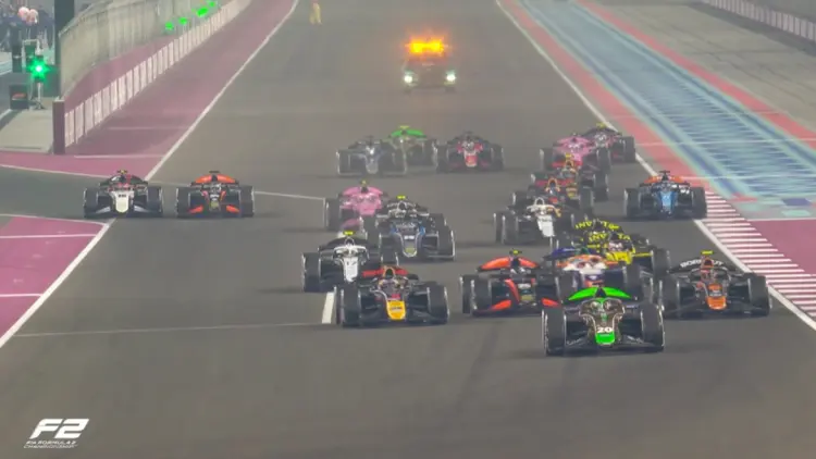 A biztonsági autó sem segített a dögunalmas sprinten