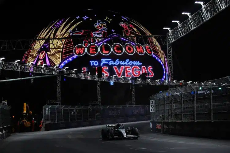 Vegas, Baby! Mutasd meg, mennyire vagy képben az F1 éjszakai show-jával!