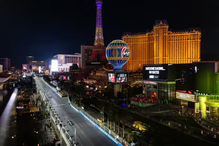 Fények, csillogás és hajnali kelés – itt az F1-es Las Vegas-i Nagydíj menetrendje Fények, csillogás és hajnali kelés – itt az F1-es Las Vegas-i Nagydíj menetrendje