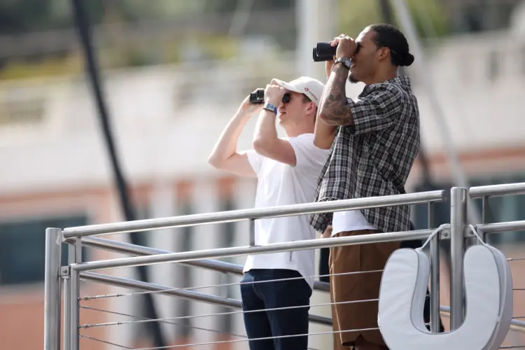 Már a Liverpool sztárfocistájánál is gazdagabb Verstappen Már a Liverpool sztárfocistájánál is gazdagabb Verstappen