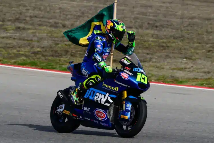 „Olyan gyorsan tud menni, mint a világ legjobb versenyzői” – Villámgyors versenyző Moreira, de óvatosnak kell lenni vele „Olyan gyorsan tud menni, mint a világ legjobb versenyzői” – Villámgyors versenyző Moreira, de óvatosnak kell lenni vele