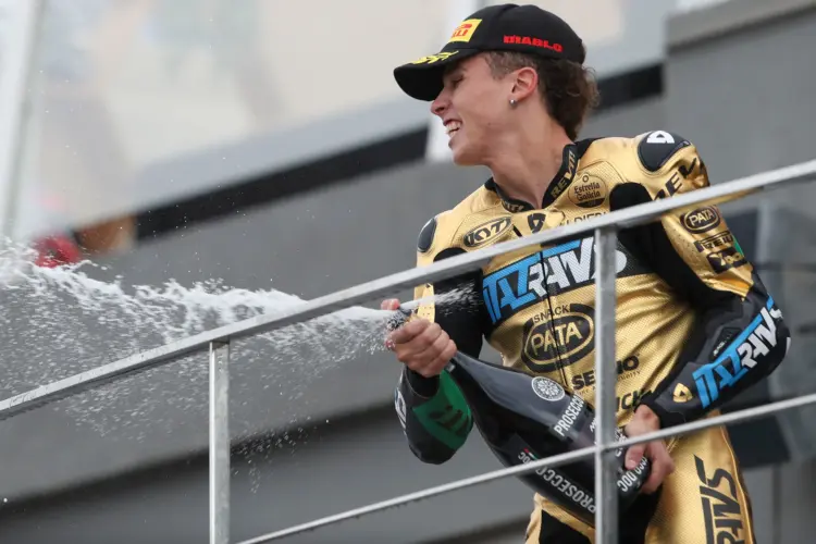 Nem roppantotta össze a MotoGP felől érkező nyomás az új világbajnokot