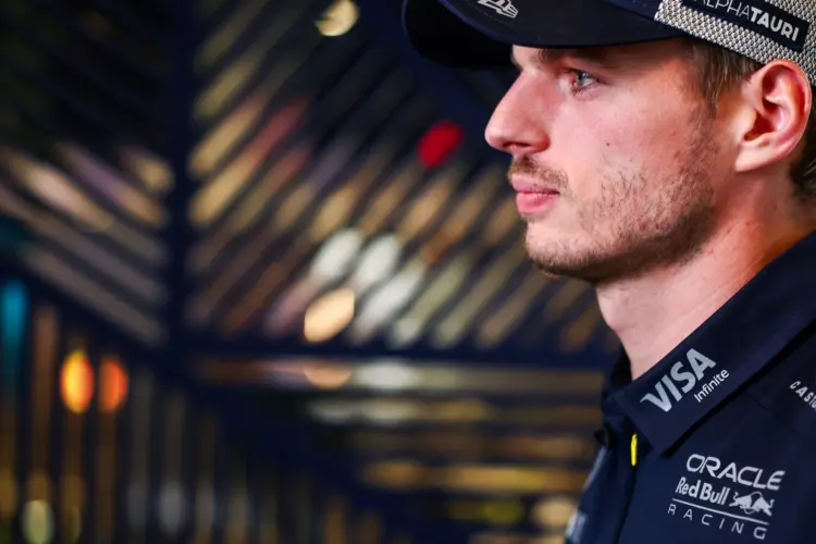 Verstappen teljesen átszabná az F1-es versenynaptárat! Egyetértesz a véleményével? Verstappen teljesen átszabná az F1-es versenynaptárat! Egyetértesz a véleményével?