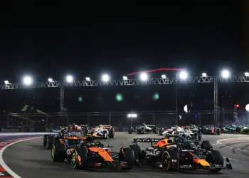 Elfogadhatatlannak nevezte az egykori F1-es versenyigazgató a második körös incidenst