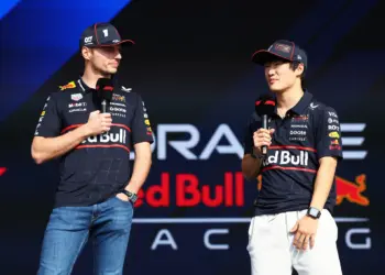 Verstappen ezen tulajdonsága lenyűgözi Tsunodát