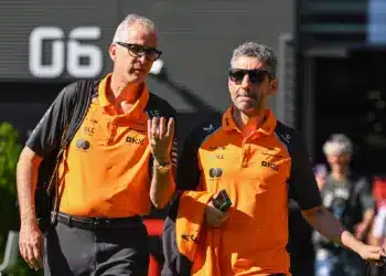 A McLaren bejelentette a pilótájuk távozása után a meglepetésszerű friss igazolásukat