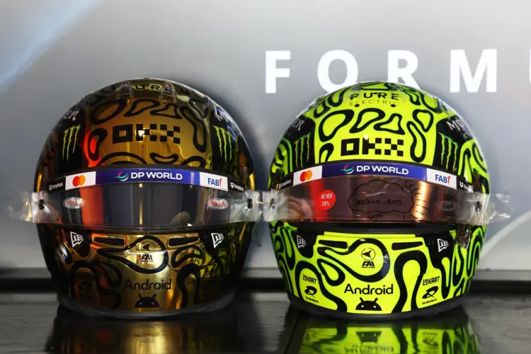 Lando Norris sisakban akart aludni, alig lehetett lebeszélni róla Lando Norris sisakban akart aludni, alig lehetett lebeszélni róla