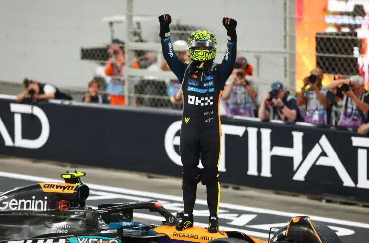 Lando Norris felért a csúcsra: Ő a Forma-1 35. világbajnoka! Lando Norris felért a csúcsra: Ő a Forma-1 35. világbajnoka!