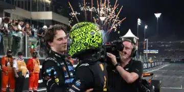 Lando Norrisnak Oscar Piastri gratulál