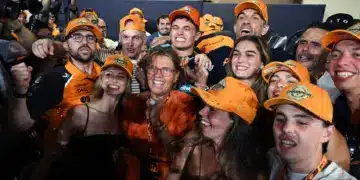 McLaren - Lando Norris és családja ünnepel, F1 2025 Abu Dhabi