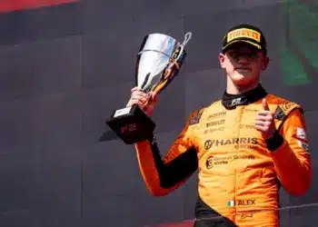 Már egy harmadik csapattal tárgyal a McLaren kegyvesztett pilótája Már egy harmadik csapattal tárgyal a McLaren kegyvesztett pilótája