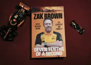 Vezetői útmutató vagy amerikai tündérmese? Elolvastam Zak Brown könyvét