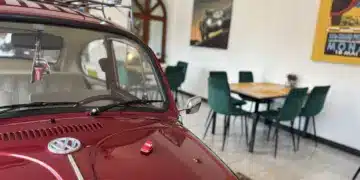 Több mint egy étterem: az Authentic Garage & Café igazi közösségi tér!