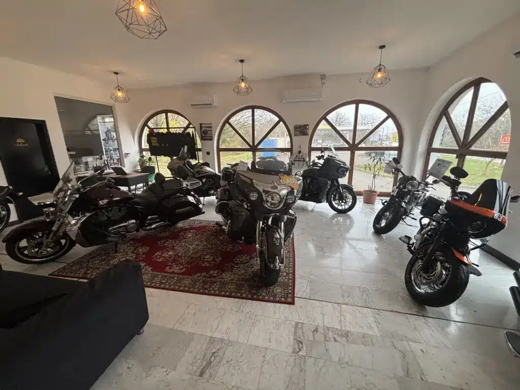 Authentic Garage & Café