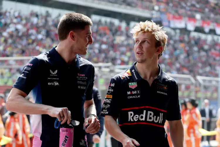 Egy újabb F1-es pilóta volt kénytelen ideiglenesen elsötétülni, az online zaklatások miatt Egy újabb F1-es pilóta volt kénytelen ideiglenesen elsötétülni, az online zaklatások miatt