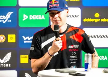 Háromszor is autót tört Doohan, a rali-világbajnok betegséggel küzdött a teszten