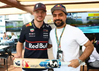 Verstappen a családdal nyaral Brazíliában, és kipróbált egy új sportágat is