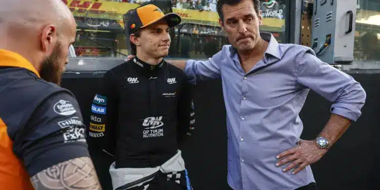 Oscar Piastri és menedzsere, Mark Webber