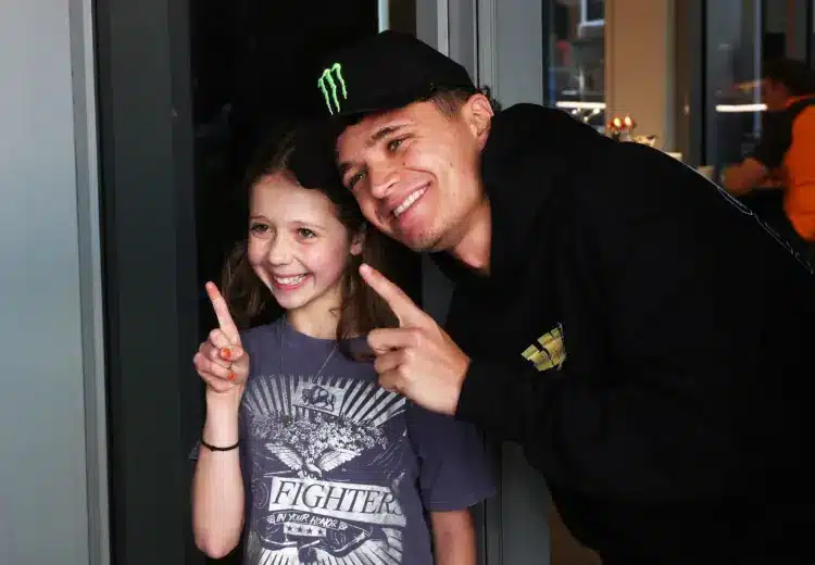 Hill elárulta, hány világbajnoki címet lát Norrisban