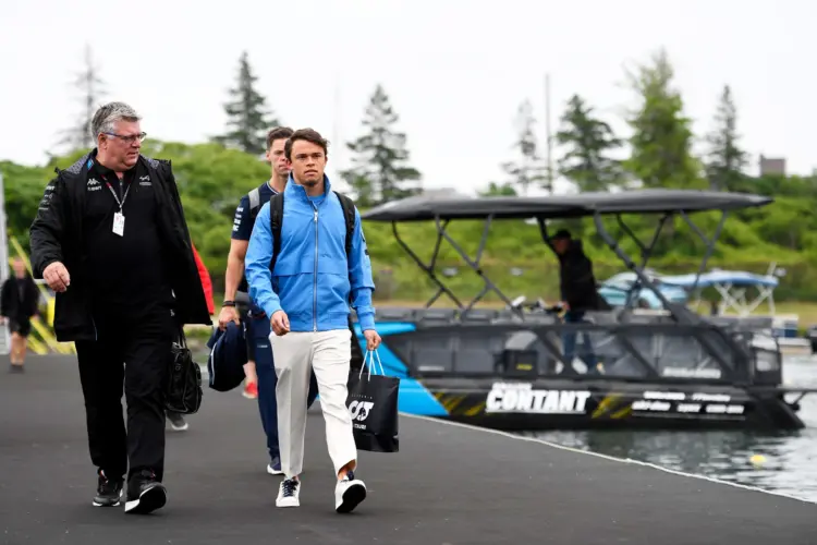 Marad a Forma-1-ben Nyck de Vries