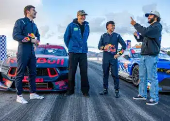 Verstappen vs. Lindblad: 100 év lóerői csaptak össze a Red Bull legújabb kihívásában