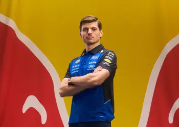 Verstappen közölte: „Soha nem tenném meg ezt csapatfőnökként” – Fricska a McLarennek?