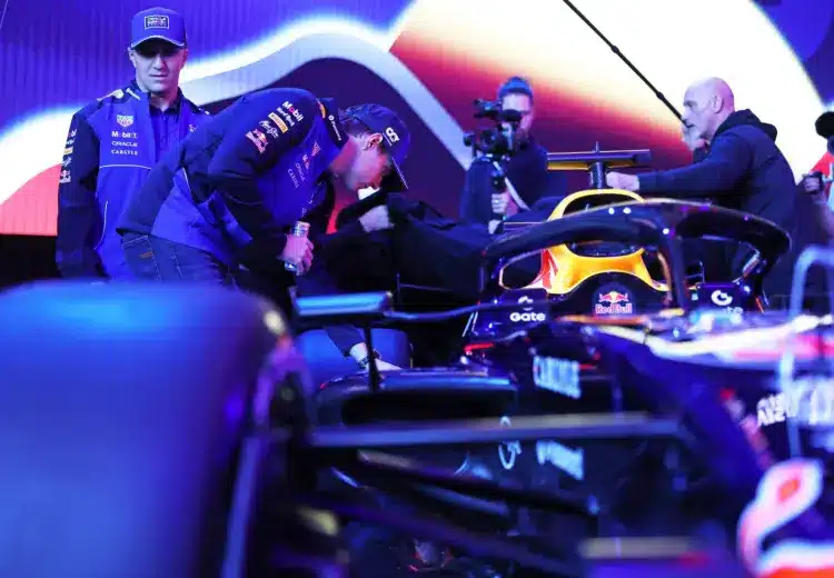 Verstappen felügyelő meglepődött a Red Bull új kormányán