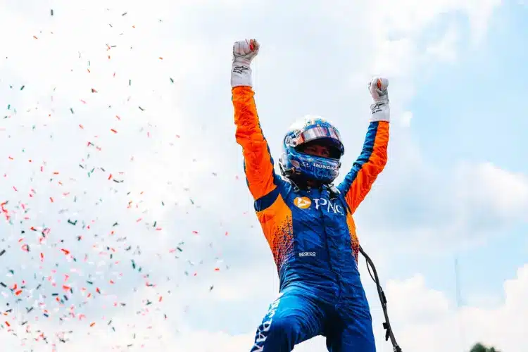 Egy újabb aktív legendát ütnek lovaggá Egy újabb aktív legendát ütnek lovaggá